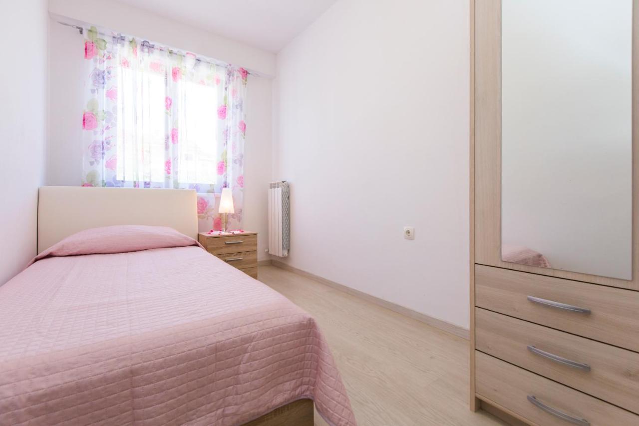 Apartmani Xenia & Desiderio Buzet Exterior photo